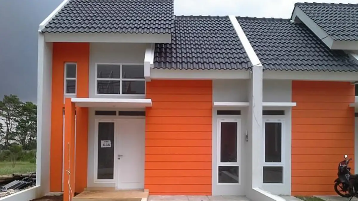 Rumah Putih Orange